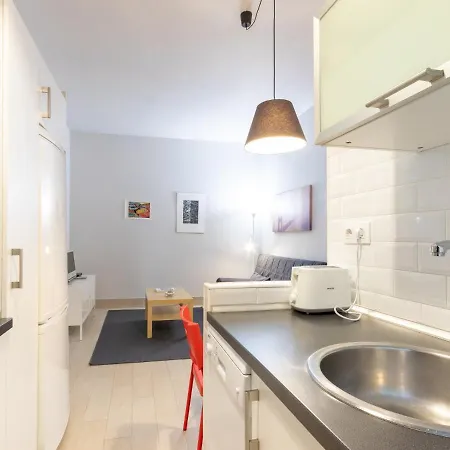 Indautxu Metro Next Stop Apartamento